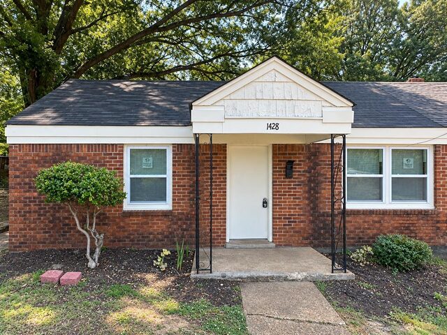 1428 Smythe