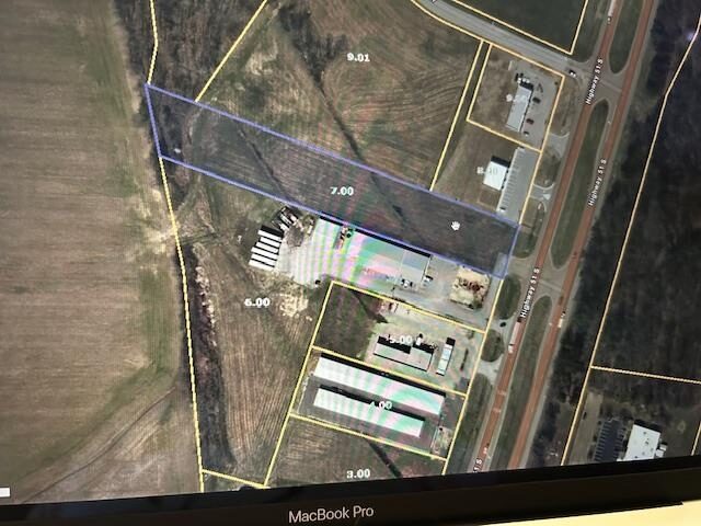 493 Hwy 51