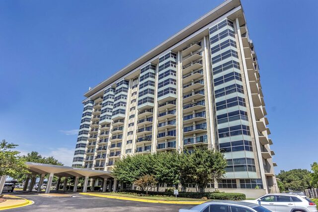655 Riverside