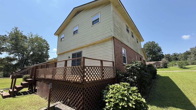 595 Swaney