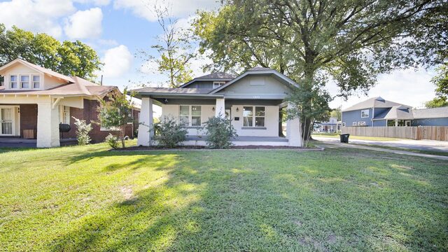 1023 Forrest