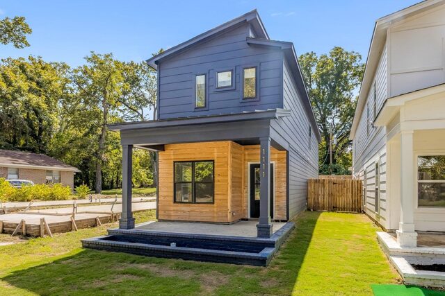 1111 Walker