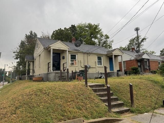 1051 Lagrange