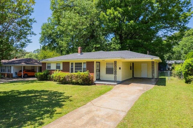 1519 White Station