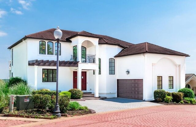 115 Westshore
