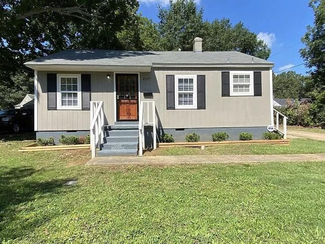 2119 Pendleton
