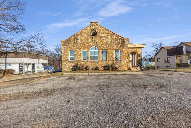2956 East