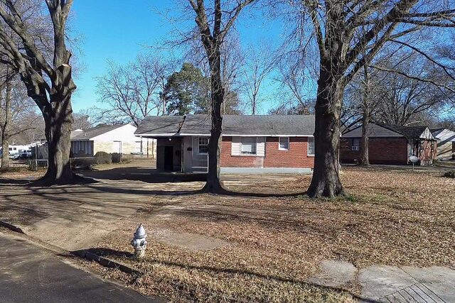 3912 Berkshire