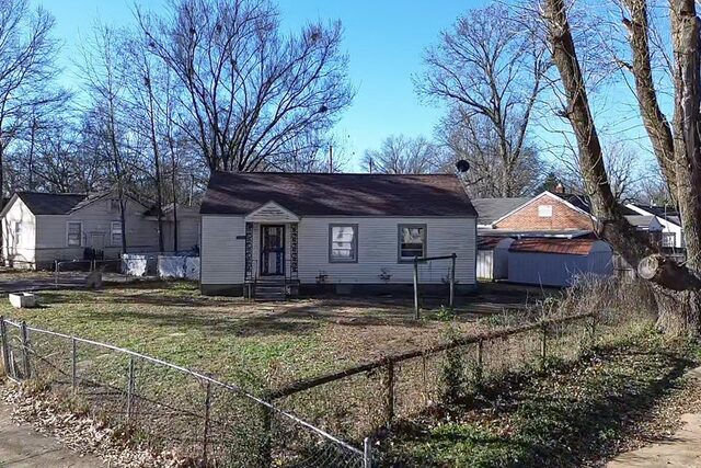 1493 Luverne