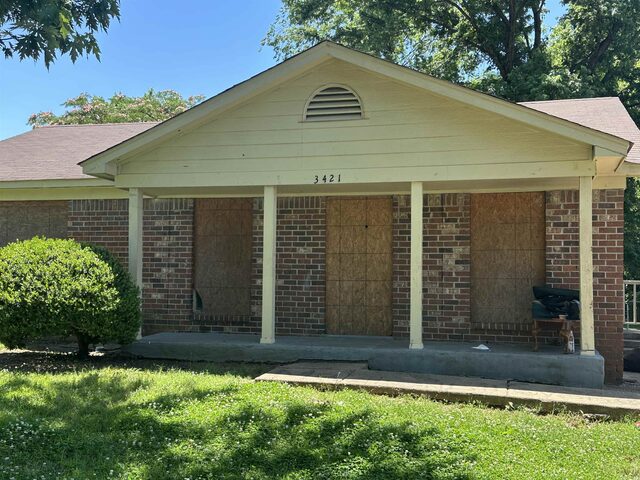3421 Piney Woods
