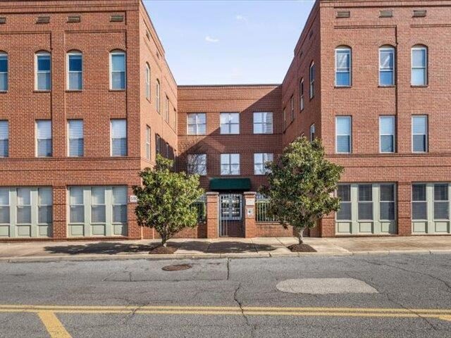 580 Main