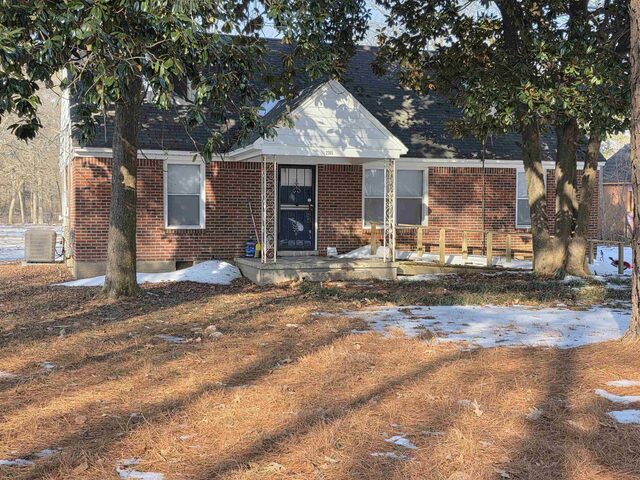 2765 Walnut