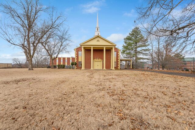 3411 Covington Pike
