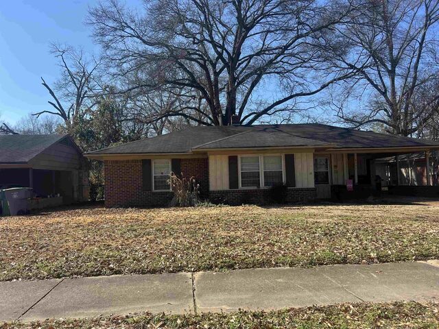 4401 Quince