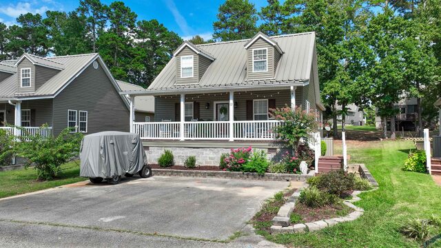 12 Jennifer Junction
