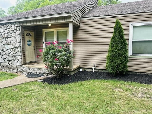 127 Walton Loop