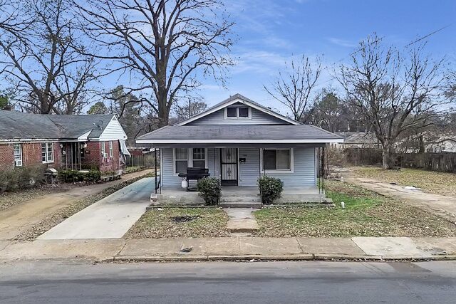1033 Highland