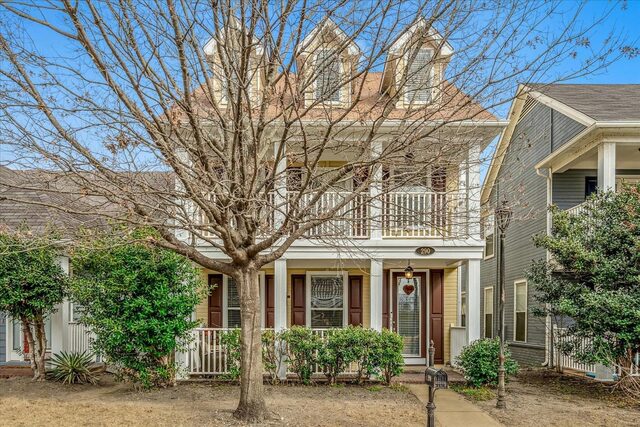 290 Island Bluff