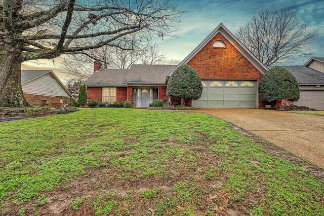 951 Dove Hollow