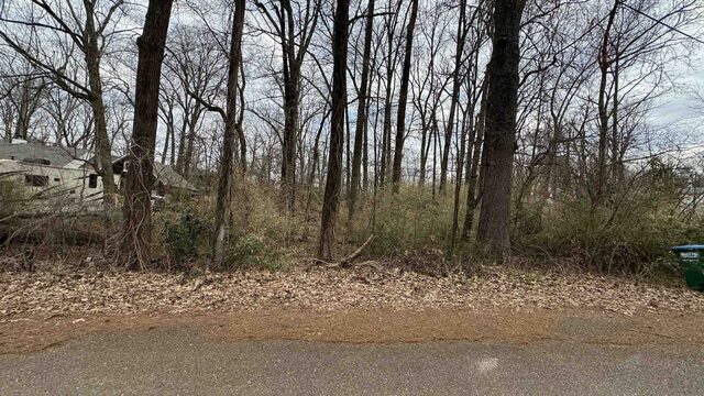 5711 Green Valley