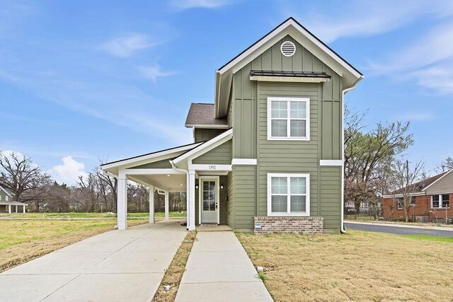 1392 Orleans