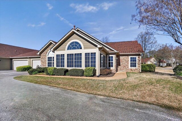 1693 Southfield