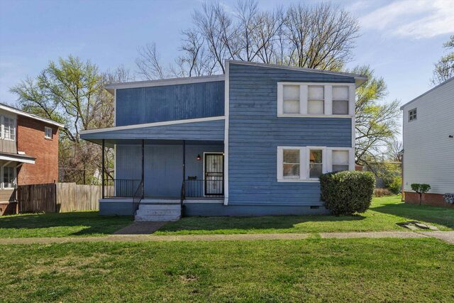 1072 Evergreen