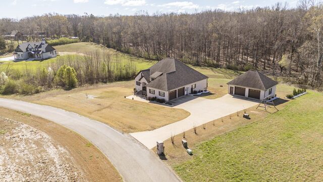 340 Grand Oaks