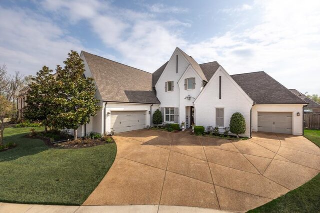 608 Cypress Run