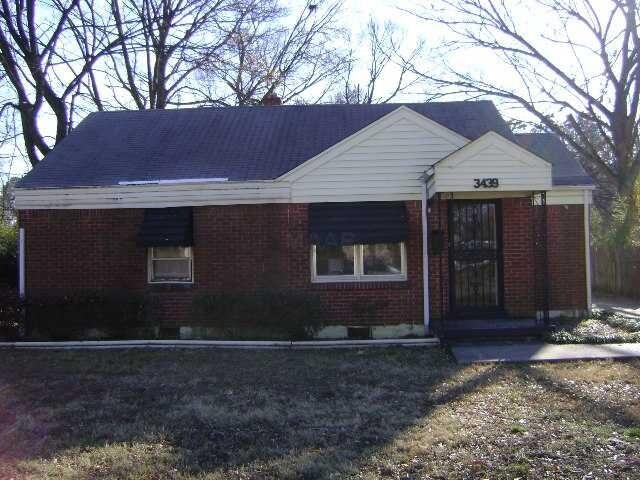 3439 Hester