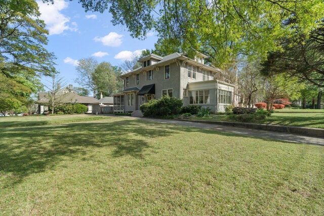 660 Mclean