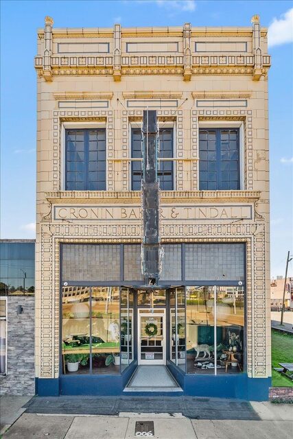 339 Madison