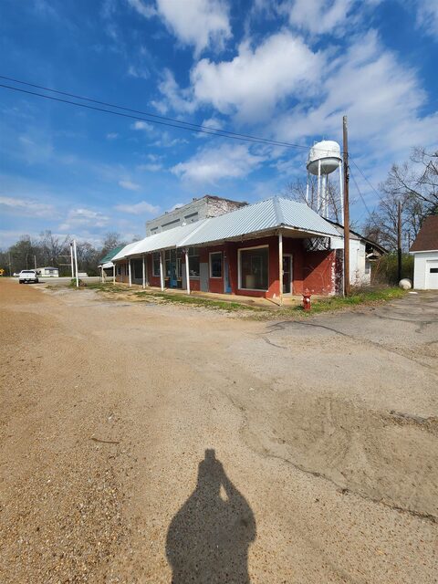 5995 Hwy 22 South