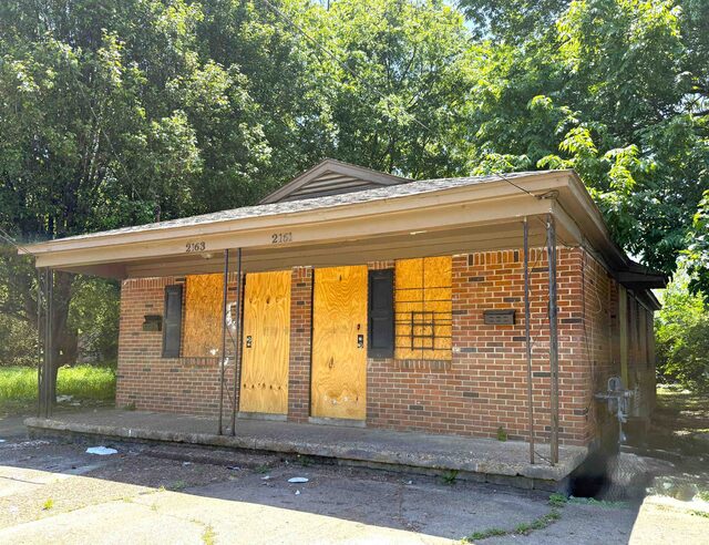 2161 Howell