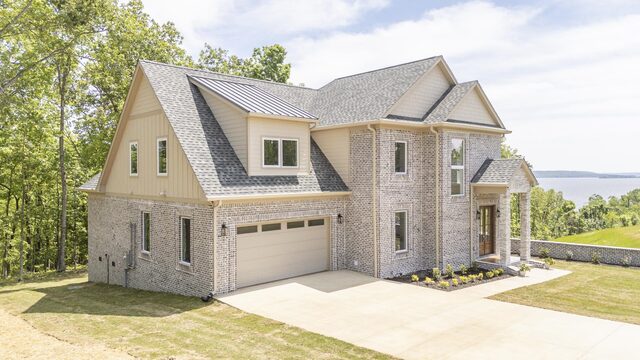 205 Pioneer