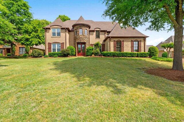 530 Winding Valley