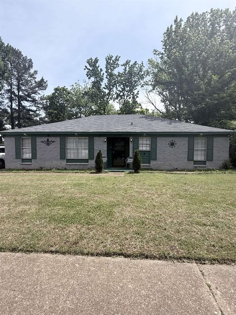 3784 Brookmeade