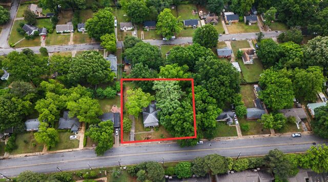 790 Colonial