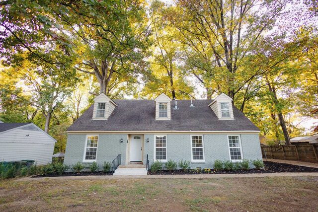 3217 Joslyn