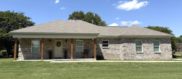 90 Squires Grove
