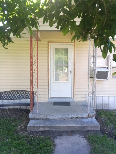 601 Main