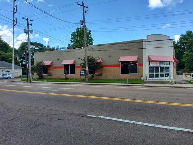 910 Jackson