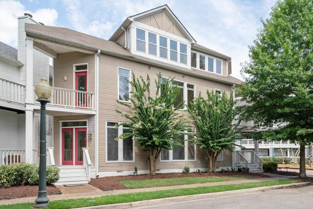 1003 Island Park