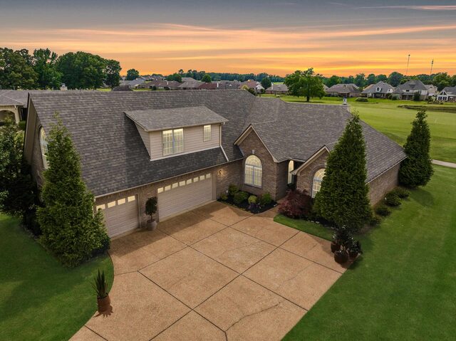 130 Lewis Fairway
