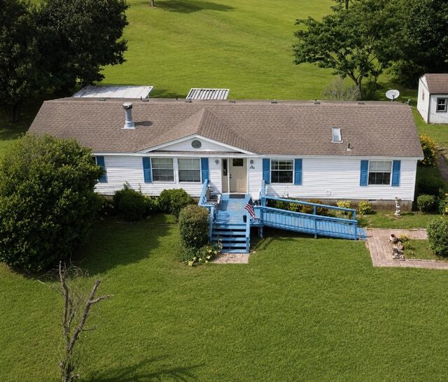 656 Robertson