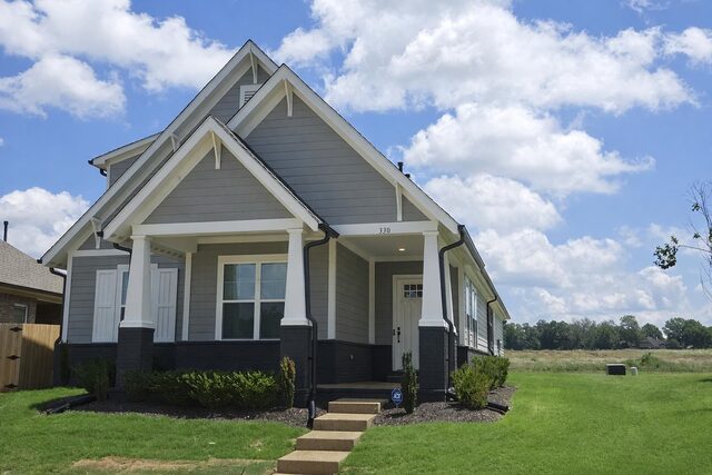 330 Oak Haven