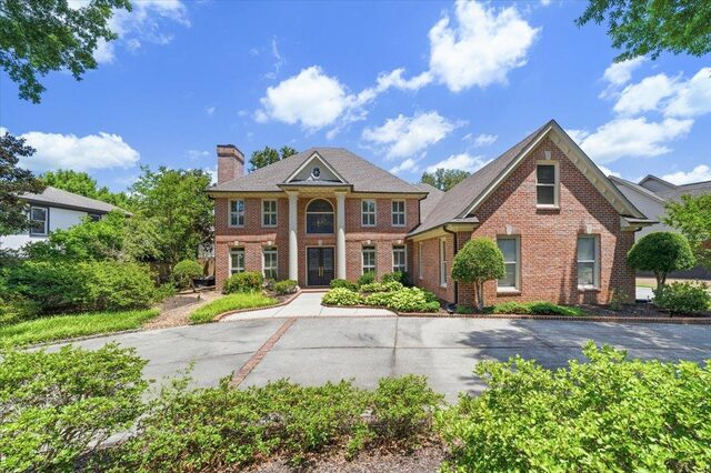 9866 Houston Oak