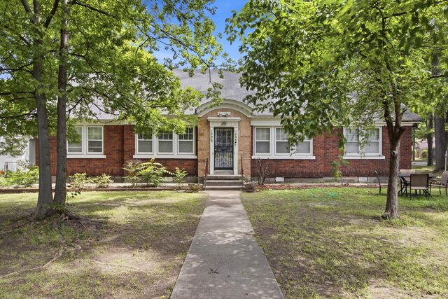 1594 Parkway