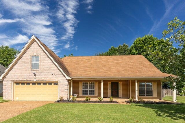 5115 Bluff Springs