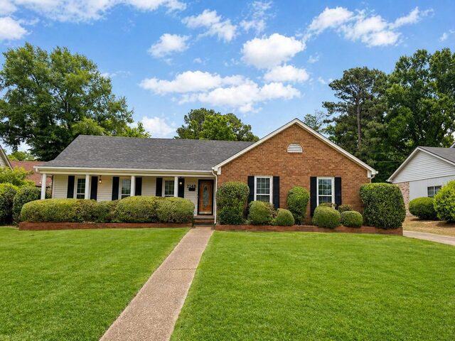 2148 Riverdale